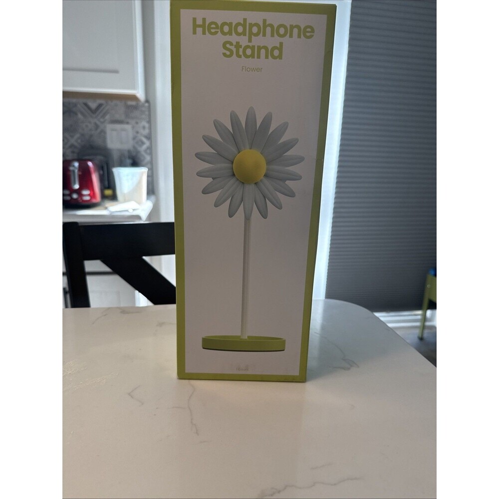 Daisy Design Headphone Stand for Office Gaming and Music Accessories New In Box